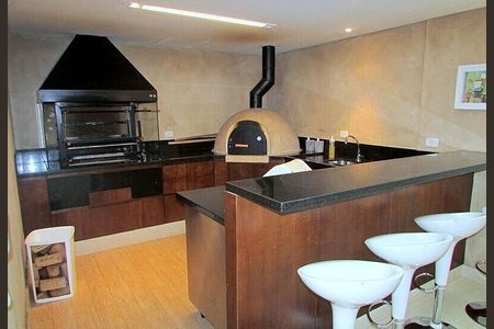 Apartamento à venda com 137m², 4 quartos e 2 vagas