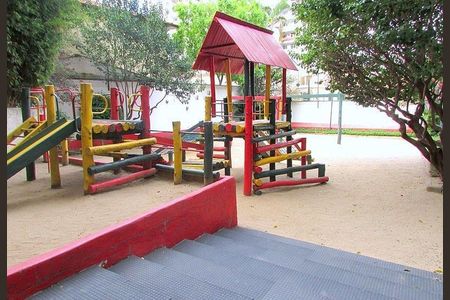 Apartamento à venda com 137m², 4 quartos e 2 vagas