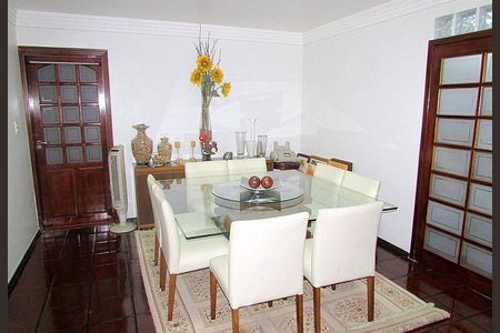 Apartamento à venda com 137m², 4 quartos e 2 vagas
