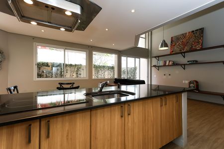 Apartamento para alugar com 130m², 1 quarto e 2 vagas Apartamento para alugar com 130m², 1 quarto e 2 vagasCozinha