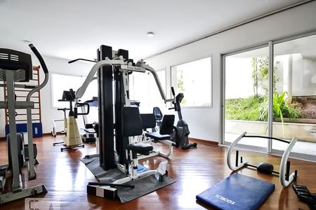 Apartamento para alugar com 130m², 1 quarto e 2 vagas Apartamento para alugar com 130m², 1 quarto e 2 vagasÁrea comum - Academia