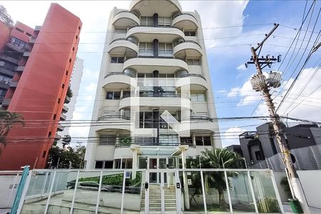 Apartamento para alugar com 130m², 1 quarto e 2 vagas Apartamento para alugar com 130m², 1 quarto e 2 vagasFachada