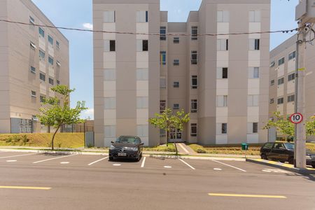 Apartamento para alugar com 42m², 2 quartos e 1 vaga Apartamento para alugar com 42m², 2 quartos e 1 vagaGaragens