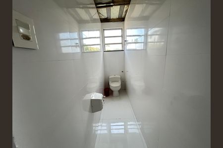 Casa de condomínio para alugar com 197m², 3 quartos e 4 vagasLavabo