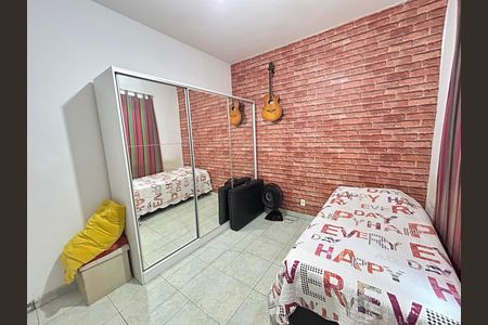 Casa de condomínio para alugar com 197m², 3 quartos e 4 vagasQuarto 2
