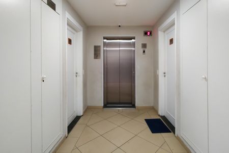 Apartamento para alugar com 44m², 2 quartos e 1 vaga Apartamento para alugar com 44m², 2 quartos e 1 vagaHall de entrada