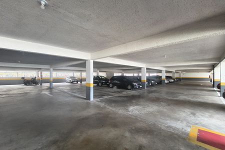 Apartamento para alugar com 44m², 2 quartos e 1 vaga Apartamento para alugar com 44m², 2 quartos e 1 vagaGaragem