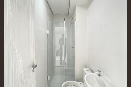 Apartamento para alugar com 33m², 2 quartos e sem vaga Apartamento para alugar com 33m², 2 quartos e sem vagaBanheiro
