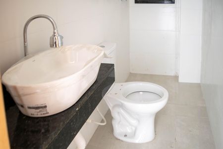 Apartamento para alugar com 55m², 2 quartos e sem vagaBanheiro