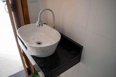 Apartamento para alugar com 55m², 2 quartos e sem vagaBanheiro