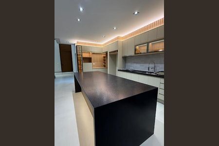 Casa à venda com 267m², 3 quartos e 2 vagas