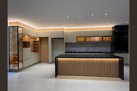Casa à venda com 267m², 3 quartos e 2 vagas
