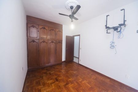 Casa à venda com 270m², 5 quartos e 3 vagas Casa à venda com 270m², 5 quartos e 3 vagasquarto 3