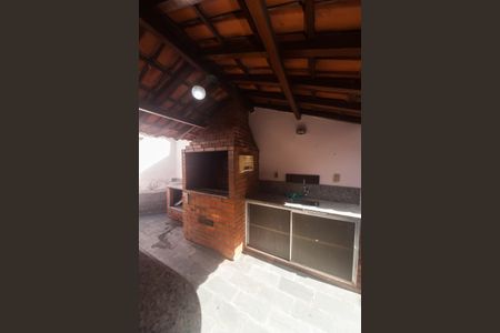 Casa à venda com 270m², 5 quartos e 3 vagas Casa à venda com 270m², 5 quartos e 3 vagasChurrasqueira