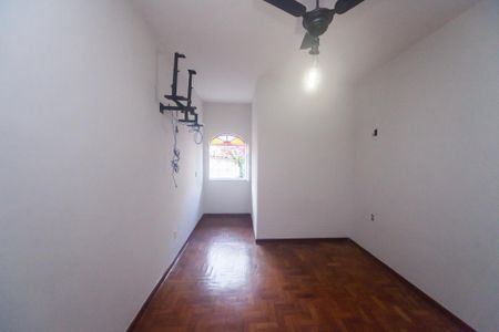 Casa à venda com 270m², 5 quartos e 3 vagas Casa à venda com 270m², 5 quartos e 3 vagasquarto 3