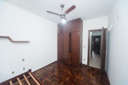 Casa à venda com 270m², 5 quartos e 3 vagas Casa à venda com 270m², 5 quartos e 3 vagasquarto 1