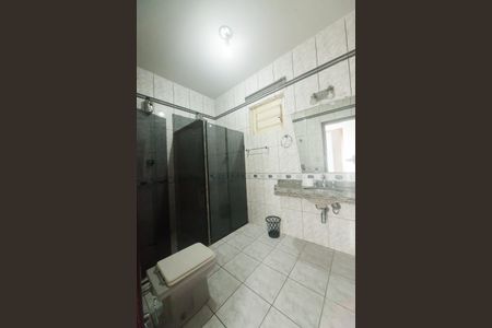 Casa à venda com 270m², 5 quartos e 3 vagas Casa à venda com 270m², 5 quartos e 3 vagasBanheiro Social