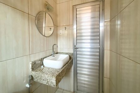 Casa à venda com 420m², 4 quartos e 1 vagaBanheiro 1