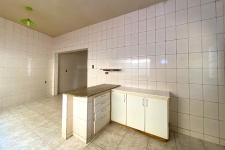 Casa à venda com 420m², 4 quartos e 1 vagaCozinha
