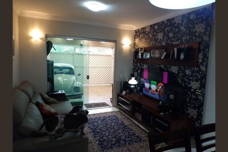 Casa à venda com 97m², 3 quartos e 2 vagas