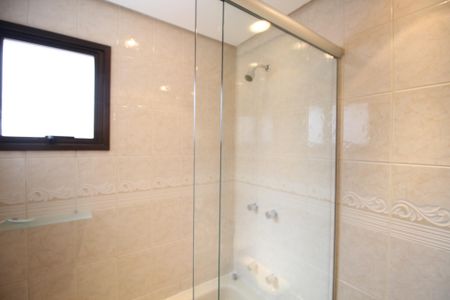 Apartamento para alugar com 242m², 3 quartos e 3 vagasBanheiro da Suíte 2