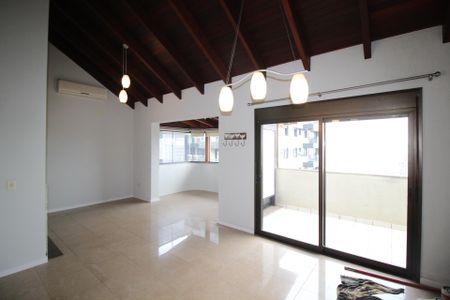 Apartamento para alugar com 242m², 3 quartos e 3 vagasCobertura