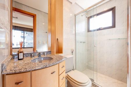 Apartamento para alugar com 242m², 3 quartos e 3 vagasBanheiro da Suíte 2