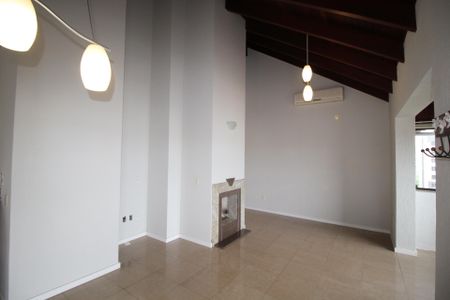 Apartamento para alugar com 242m², 3 quartos e 3 vagasCobertura