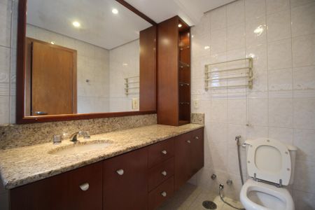 Apartamento para alugar com 242m², 3 quartos e 3 vagasSuíte da Suíte 3