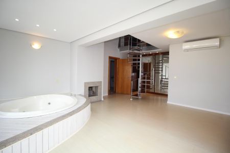 Apartamento para alugar com 242m², 3 quartos e 3 vagasSuíte 3