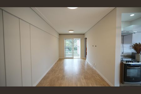 Sala de apartamento para alugar com 2 quartos, 73m² em Vila Eldizia, Santo André