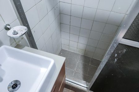 Banheiro  de apartamento para alugar com 1 quarto, 49m² em Centro, Rio de Janeiro