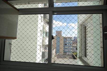 Apartamento para alugar com 60m², 2 quartos e 1 vagaÁrea de Serviço