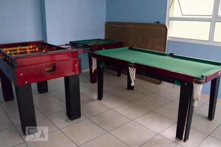 Apartamento para alugar com 60m², 2 quartos e 1 vaga Apartamento para alugar com 60m², 2 quartos e 1 vagaÁrea comum - Sala de jogos