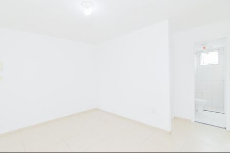 Sala de apartamento para alugar com 2 quartos, 43m² em Água Chata, Guarulhos