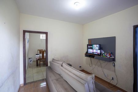 Sala de casa à venda com 4 quartos, 400m² em Pindorama, Belo Horizonte