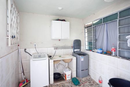 Casa à venda com 400m², 4 quartos e 2 vagasÁrea de serviço 