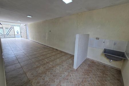 Casa para alugar com 70m², 2 quartos e 2 vagas Casa para alugar com 70m², 2 quartos e 2 vagasÁrea de Serviço