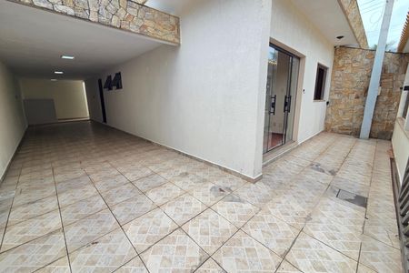 Garagem de casa para alugar com 2 quartos, 70m² em Solemar, Praia Grande