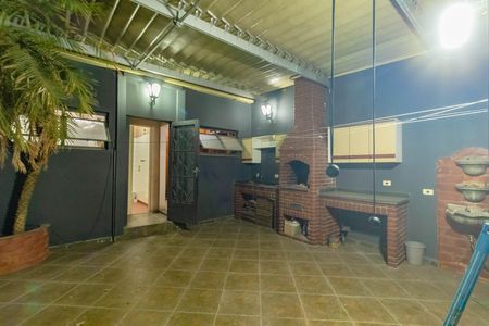 Casa à venda com 166m², 3 quartos e 2 vagas