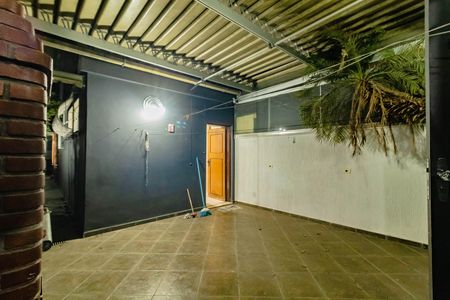 Casa à venda com 166m², 3 quartos e 2 vagas