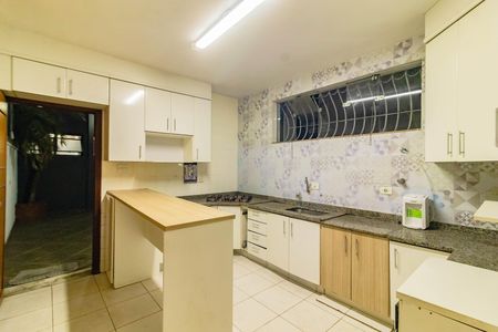 Casa à venda com 3 quartos, 166m² em Parque Jabaquara, São Paulo