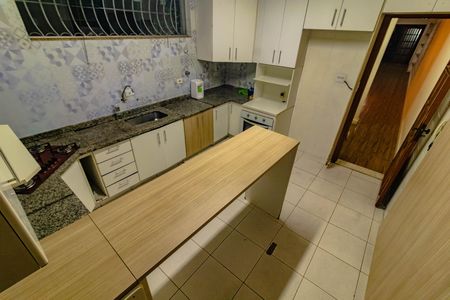 Casa à venda com 166m², 3 quartos e 2 vagas