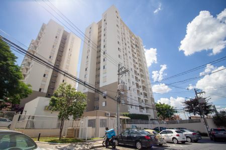 Apartamento para alugar com 52m², 2 quartos e 1 vaga Apartamento para alugar com 52m², 2 quartos e 1 vagaFachada