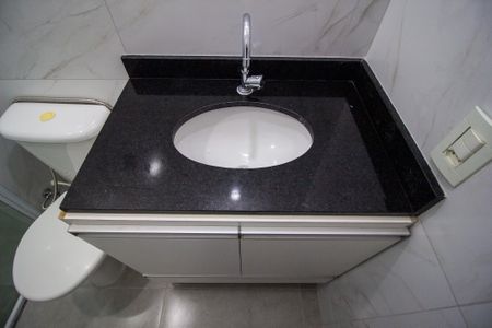Apartamento para alugar com 52m², 2 quartos e 1 vaga Apartamento para alugar com 52m², 2 quartos e 1 vagaBanheiro