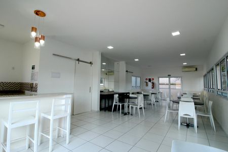 Apartamento para alugar com 52m², 2 quartos e 1 vagaÁrea comum