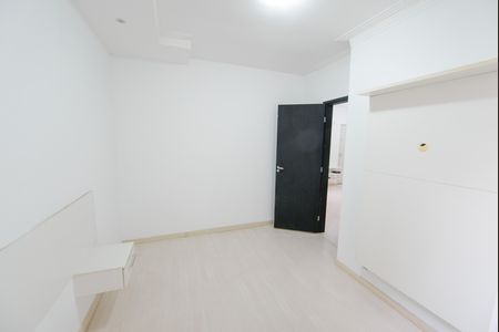 Quarto 2 de apartamento para alugar com 2 quartos, 45m² em Parque Senhor do Bonfim, Taubaté