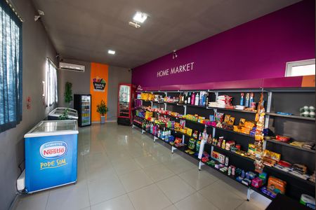Apartamento para alugar com 45m², 2 quartos e 1 vaga Apartamento para alugar com 45m², 2 quartos e 1 vagaÁrea comum - Mini Mercado