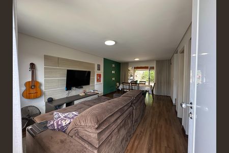 Sala de casa de condomínio para alugar com 4 quartos, 135m² em Loteamento Villa Branca, Jacareí