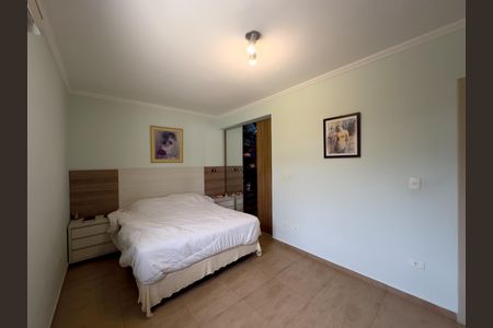 Casa de condomínio para alugar com 135m², 4 quartos e 3 vagas Casa de condomínio para alugar com 135m², 4 quartos e 3 vagasSuíte